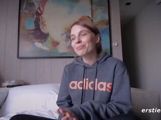 Ostrokrzew & julia wagen ein zalotne skype-experiment: darmowe dorosły klips 11