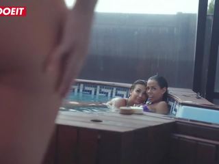 Letsdoeit - desiring lezbijke teens jebemti v na jacuzzi